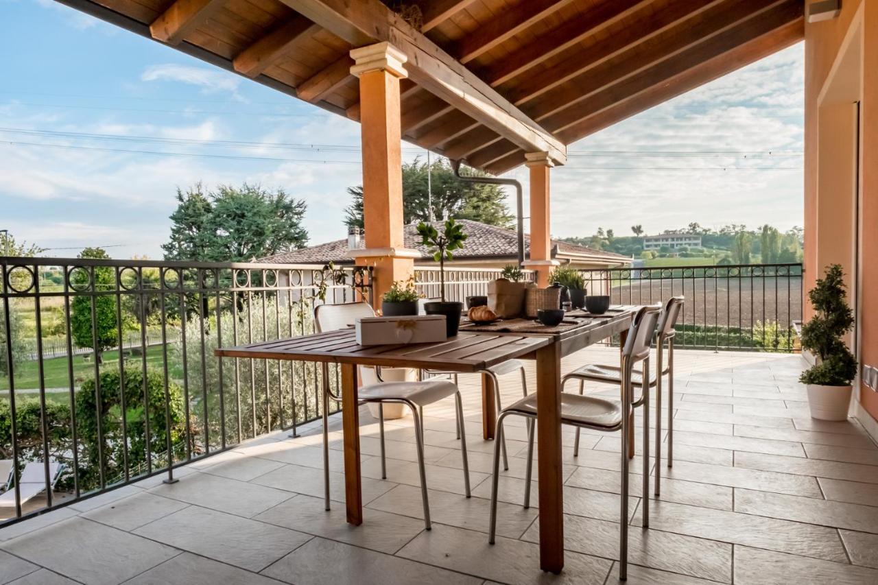 Residenza Oleandro Apartment Desenzano del Garda Ngoại thất bức ảnh