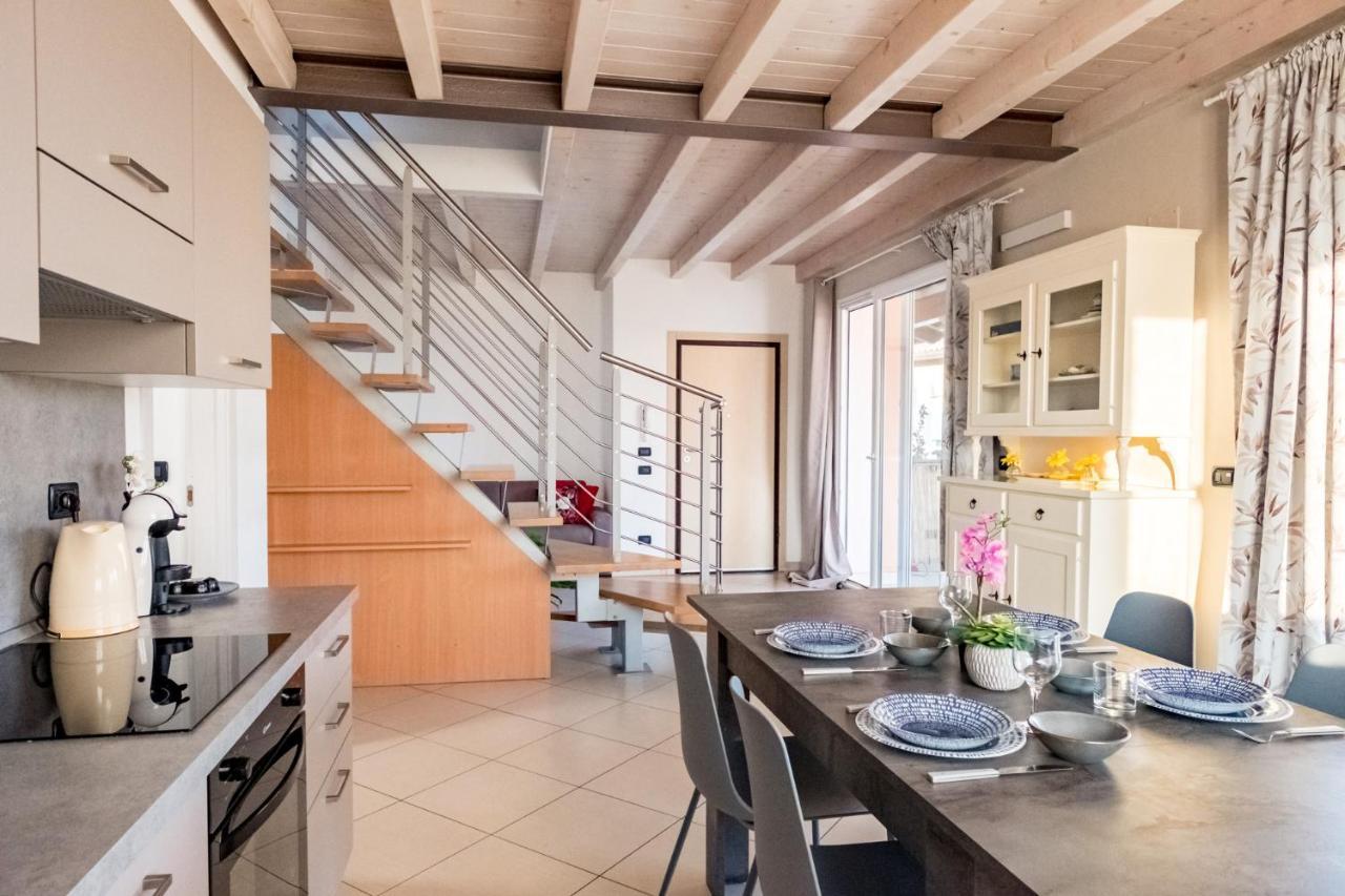 Residenza Oleandro Apartment Desenzano del Garda Ngoại thất bức ảnh