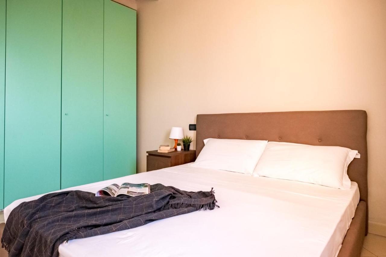 Residenza Oleandro Apartment Desenzano del Garda Ngoại thất bức ảnh