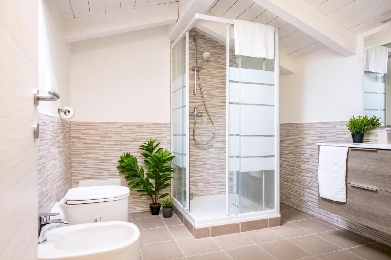 Residenza Oleandro Apartment Desenzano del Garda Ngoại thất bức ảnh
